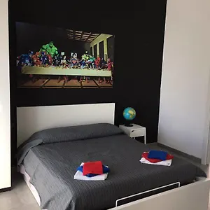 Apartmán Interno 10, Syracuse